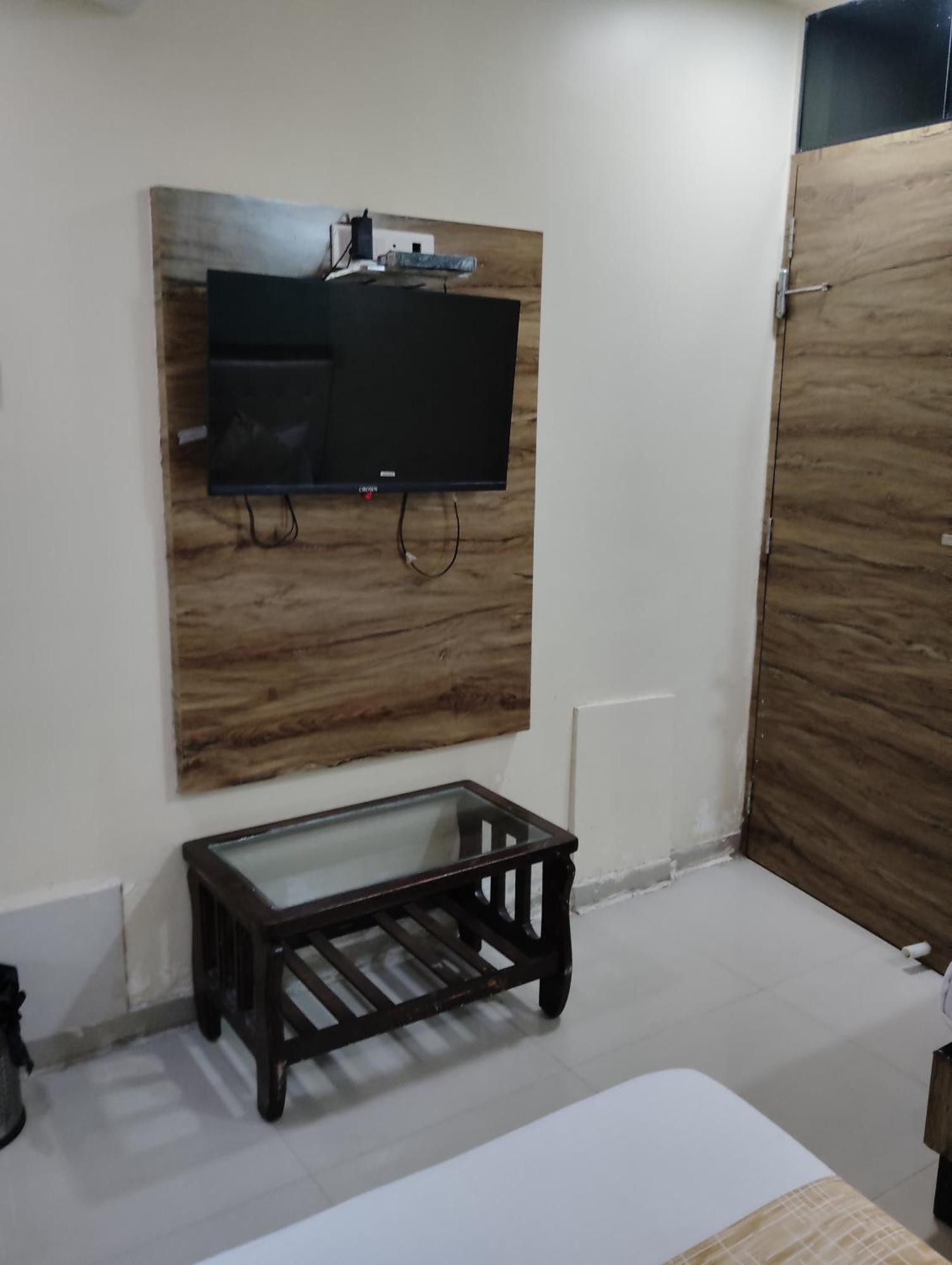 Hotel Crystal Park Near Nesco Exhibition Center Mumbai Dış mekan fotoğraf